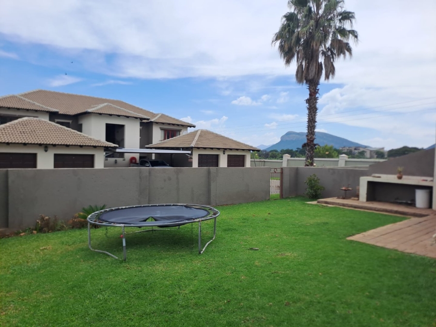 To Let 2 Bedroom Property for Rent in Melodie North West